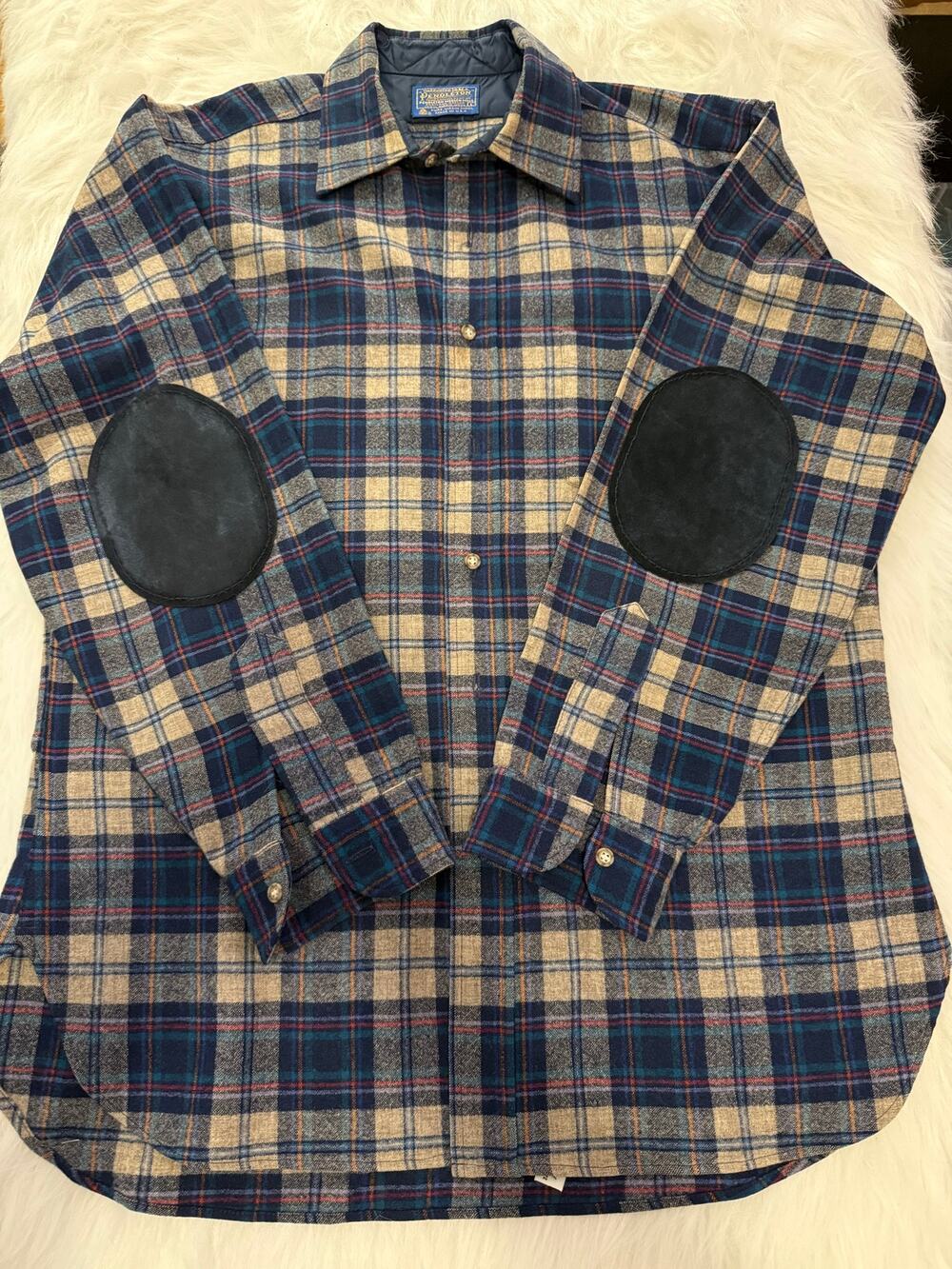 Vintage 1970s Pendleton Woolen Mills Plaid Flannel Shirt with Elbow Patches L